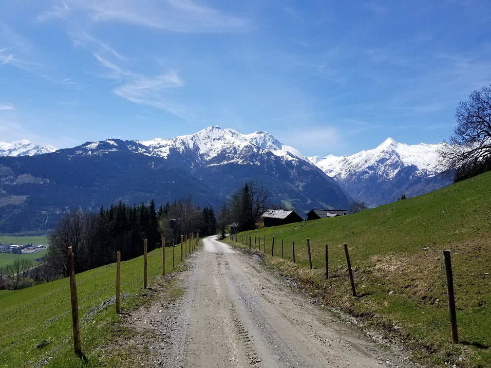 Blick entlang des Wanderweges